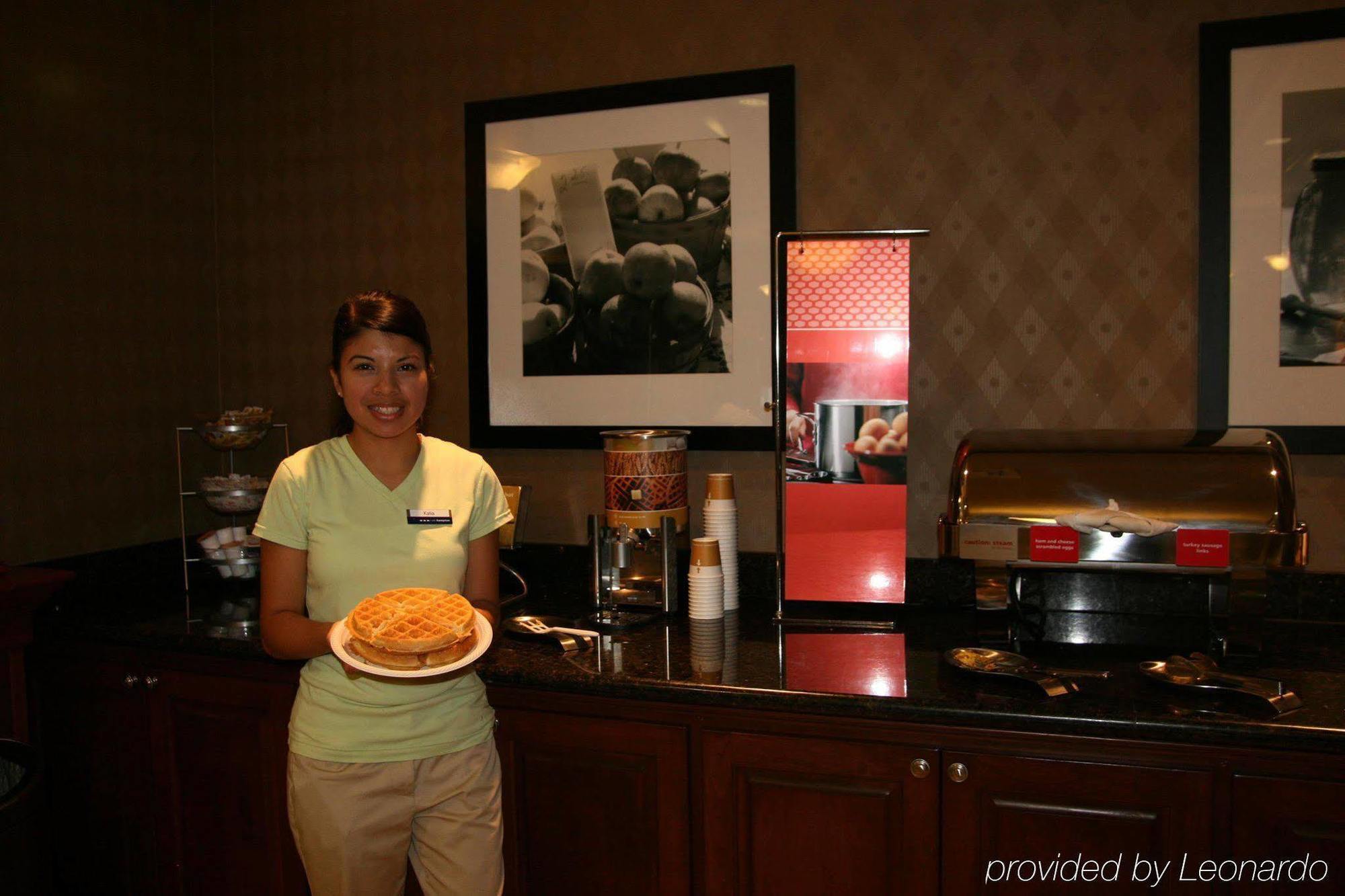 Hampton Inn Siloam Springs Restoran gambar